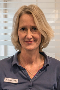 Dr. Juliane Albrecht